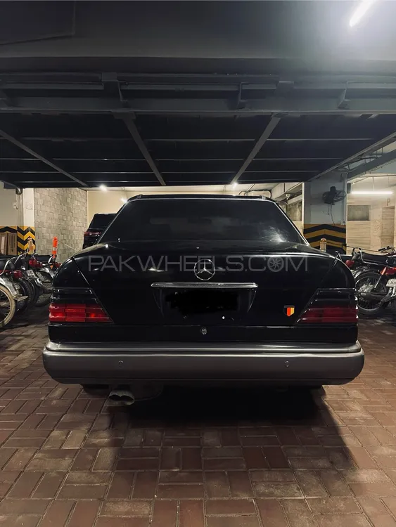 مرسڈیز بینز ای کلاس 1986 for Sale in اسلام آباد مرسڈیز بینز ای کلاس 1986 for Sale in اسلام آباد Image-5
