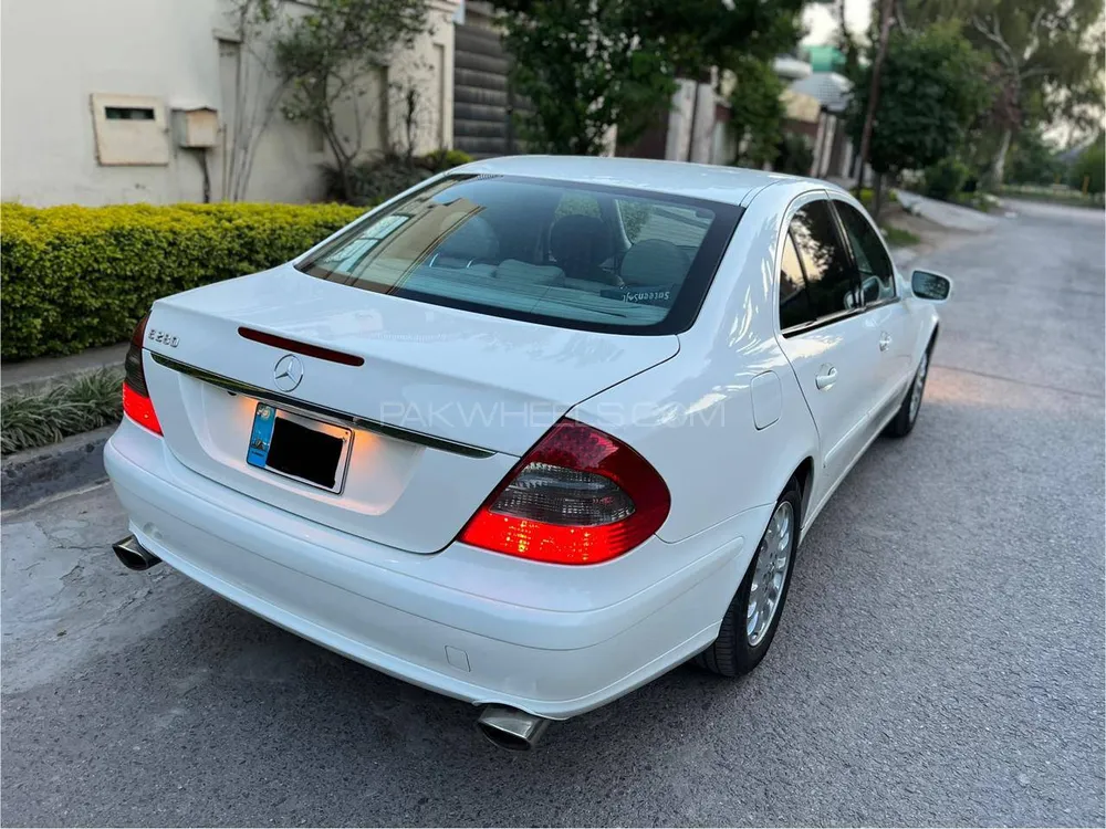 Mercedes Benz E Class 2006 for Sale in Islamabad Mercedes Benz E Class 2006 for Sale in Islamabad Image-4