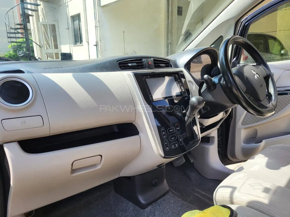 Mitsubishi Ek Wagon 2015 for Sale in Lahore Mitsubishi Ek Wagon 2015 for Sale in Lahore Image-15