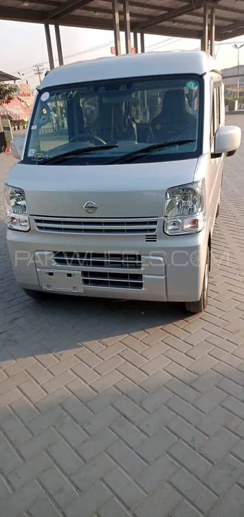 نسان کلپر 2025 for Sale in گجرانوالہ نسان کلپر 2025 for Sale in گجرانوالہ Image-5