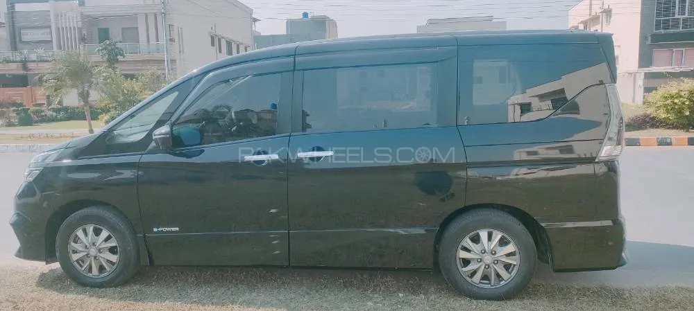 Nissan Serena 2018 for Sale in Gujranwala Nissan Serena 2018 for Sale in Gujranwala Image-3