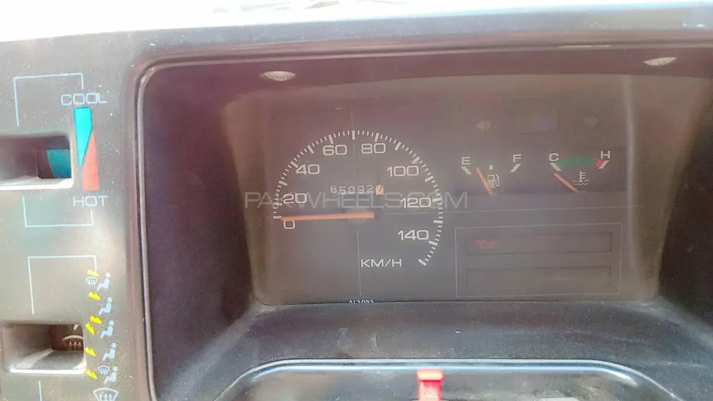 Suzuki Mehran 2011 for Sale in Khanewal Suzuki Mehran 2011 for Sale in Khanewal Image-3
