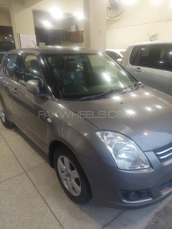 سوزوکی سوئفٹ 2016 for Sale in کراچی سوزوکی سوئفٹ 2016 for Sale in کراچی Image-2