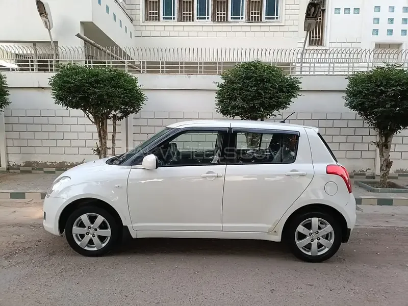 سوزوکی سوئفٹ 2017 for Sale in کراچی سوزوکی سوئفٹ 2017 for Sale in کراچی Image-5