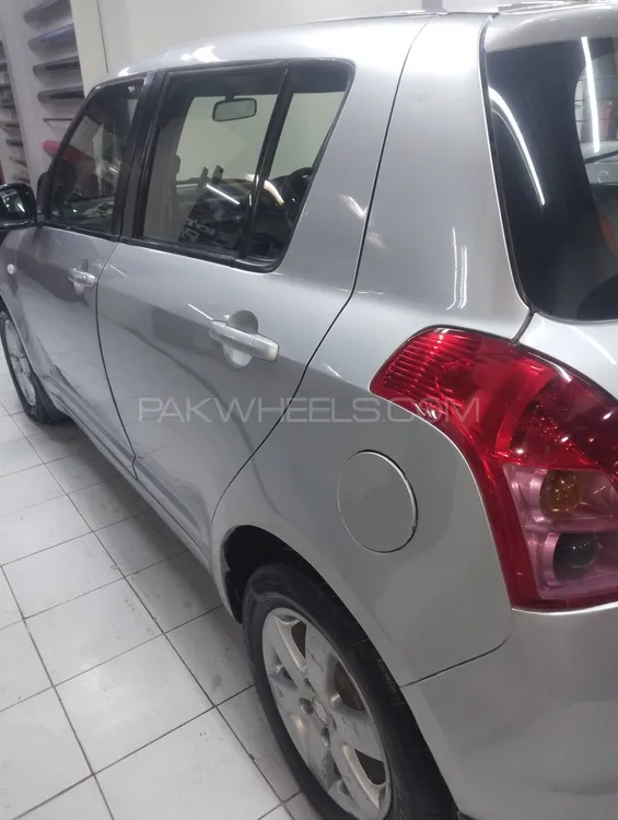 سوزوکی سوئفٹ 2018 for Sale in کراچی سوزوکی سوئفٹ 2018 for Sale in کراچی Image-3