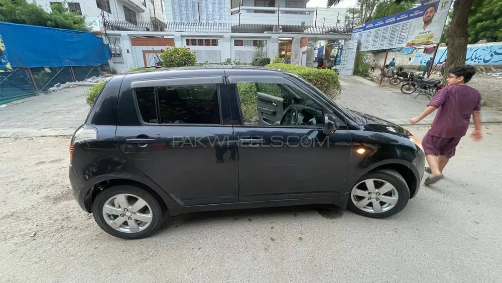 Suzuki Swift 2007 for Sale in Karachi Suzuki Swift 2007 for Sale in Karachi Image-12