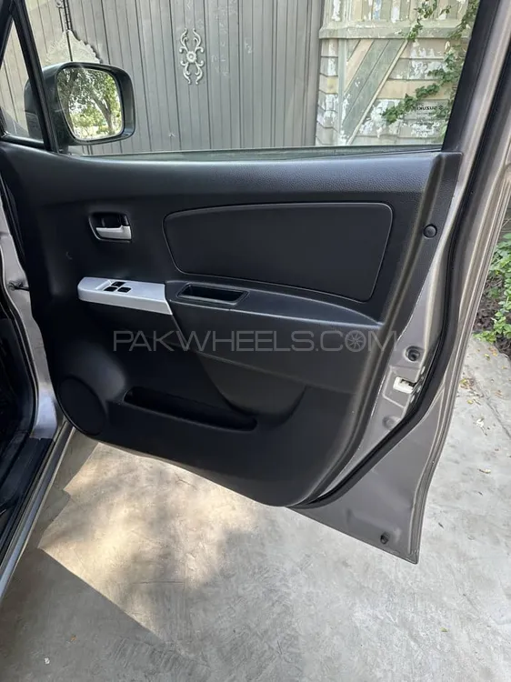 Suzuki Wagon R 2016 for Sale in Bahawalpur Suzuki Wagon R 2016 for Sale in Bahawalpur Image-15