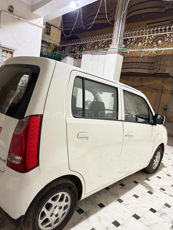 Suzuki Wagon R 2018 for Sale in Peshawar Suzuki Wagon R 2018 for Sale in Peshawar Image-12