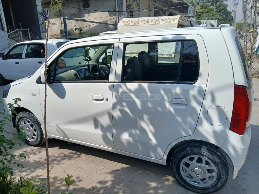 Suzuki Wagon R 2023 for Sale in Rawalpindi Suzuki Wagon R 2023 for Sale in Rawalpindi Image-3
