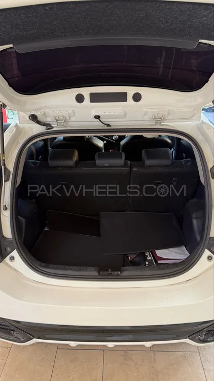 Toyota Aqua 2016 for Sale in Peshawar Toyota Aqua 2016 for Sale in Peshawar Image-6