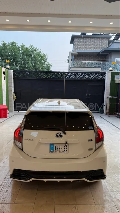 Toyota Aqua 2016 for Sale in Peshawar Toyota Aqua 2016 for Sale in Peshawar Image-17