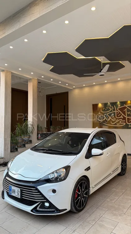 Toyota Aqua 2016 for Sale in Peshawar Toyota Aqua 2016 for Sale in Peshawar Image-10