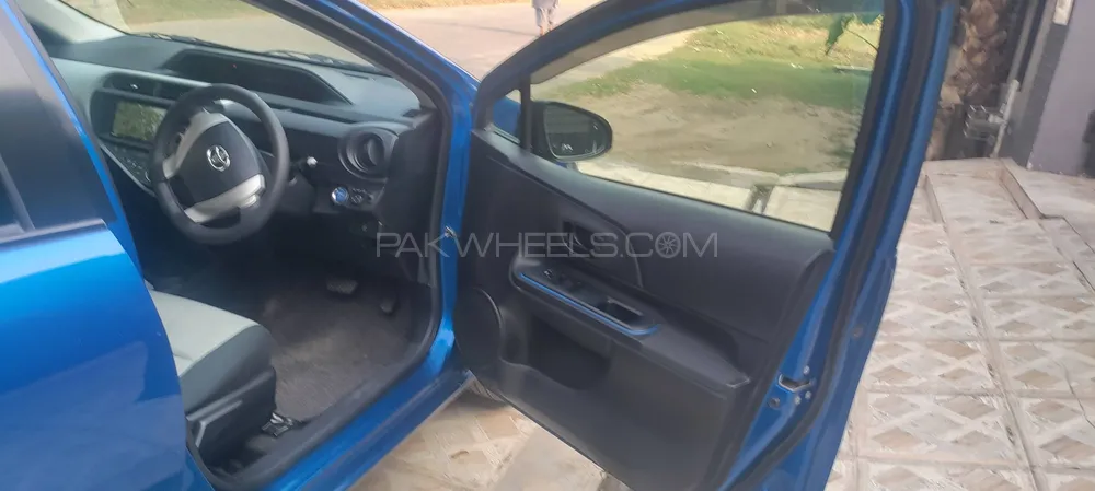 Toyota Aqua 2014 for Sale in Lahore Toyota Aqua 2014 for Sale in Lahore Image-10