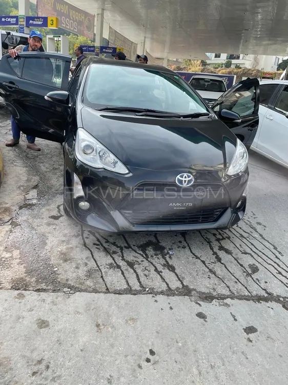 Toyota Aqua 2016 for Sale in Rawalpindi Toyota Aqua 2016 for Sale in Rawalpindi Image-1