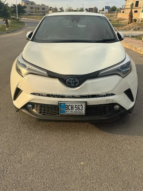 Toyota C-HR 2017 for Sale in Islamabad Toyota C-HR 2017 for Sale in Islamabad Image-8