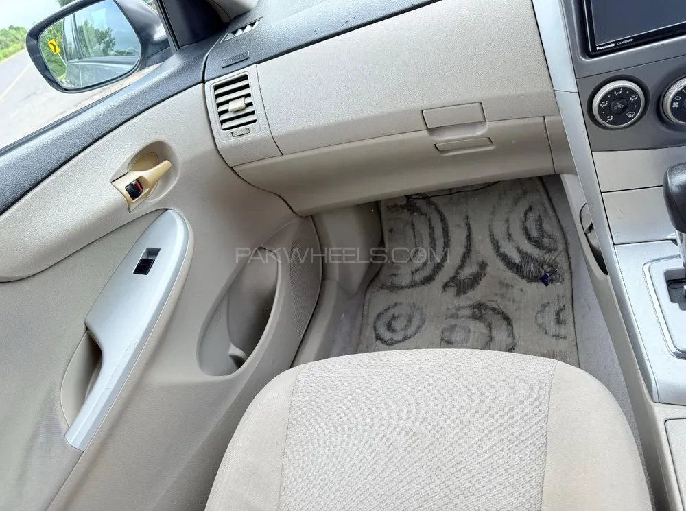 Toyota Corolla 2013 for Sale in Hafizabad Toyota Corolla 2013 for Sale in Hafizabad Image-11