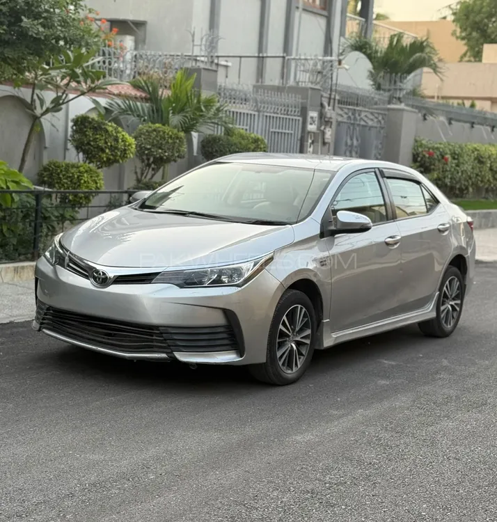 Toyota Corolla 2018 for Sale in Karachi Image-1