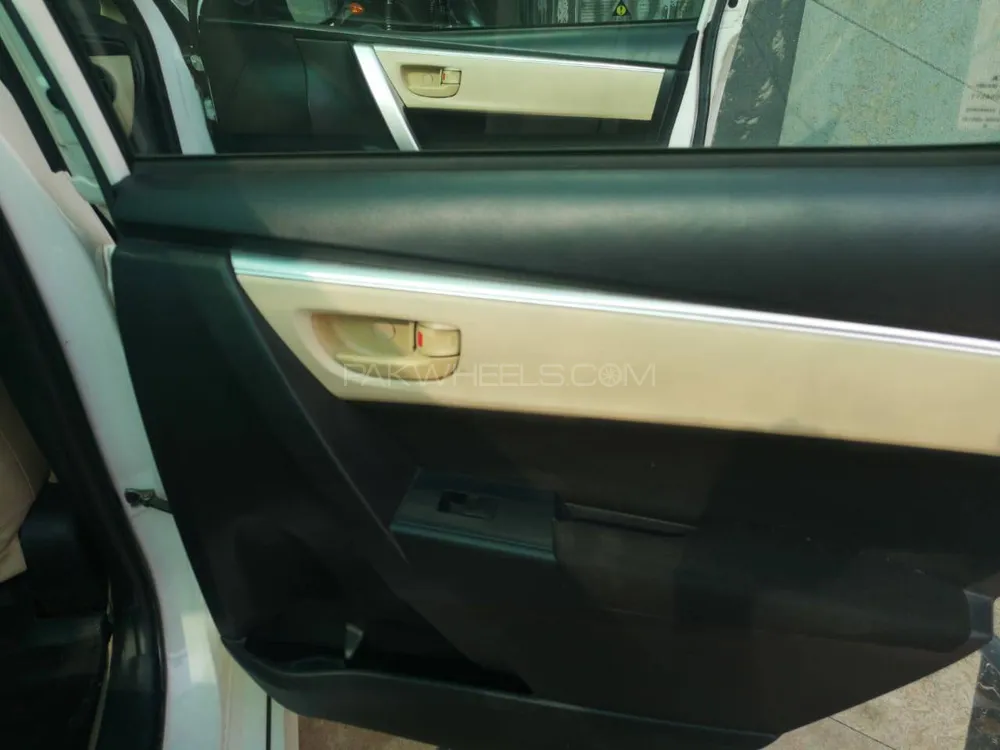 Toyota Corolla 2018 for Sale in Gujranwala Toyota Corolla 2018 for Sale in Gujranwala Image-5
