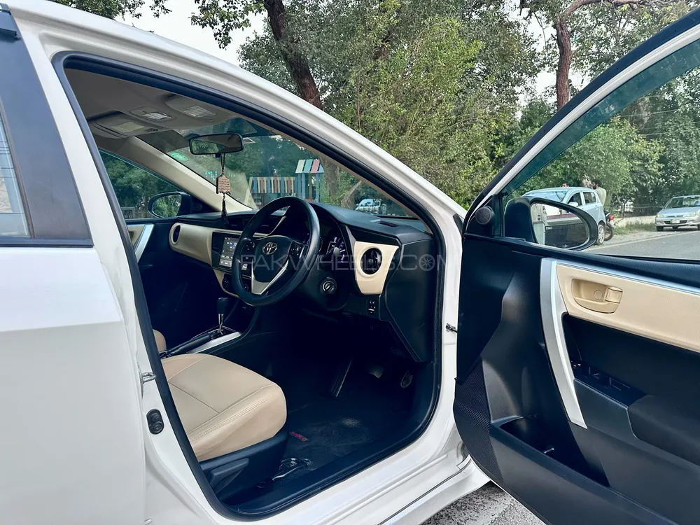 Toyota Corolla 2019 for Sale in Lahore Toyota Corolla 2019 for Sale in Lahore Image-8
