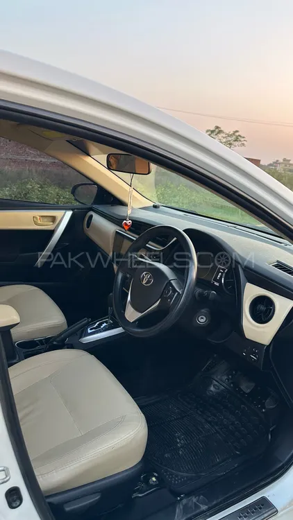 Toyota Corolla 2019 for Sale in Sialkot Toyota Corolla 2019 for Sale in Sialkot Image-3