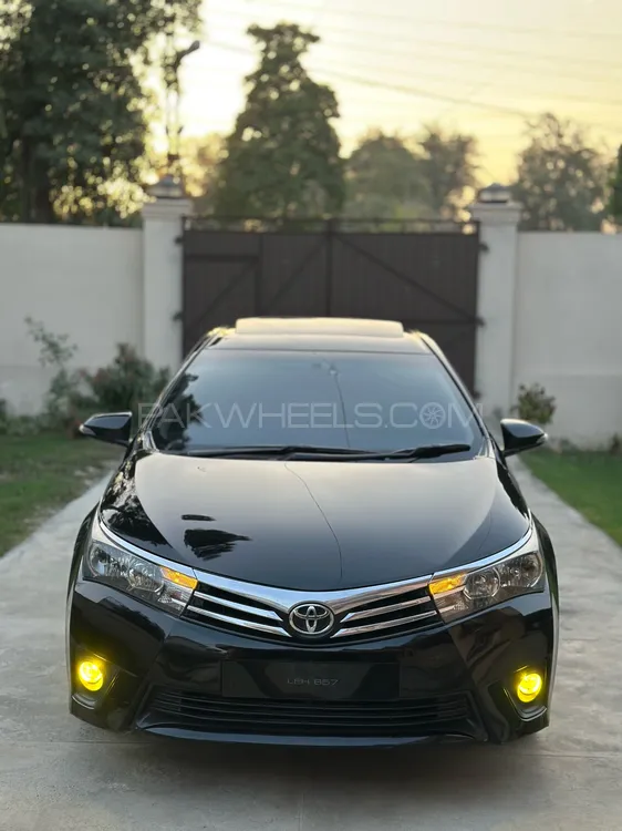 Toyota Corolla 2014 for Sale in Nowshera Image-1