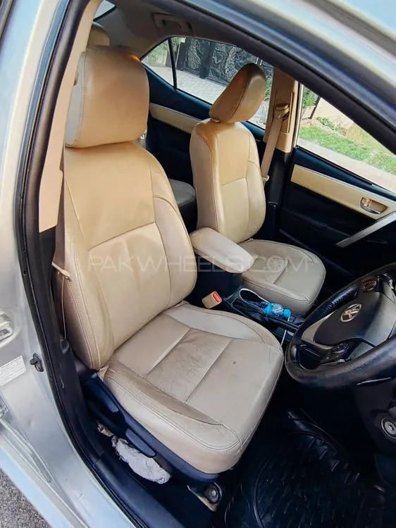 Toyota Corolla 2016 for Sale in Lahore Toyota Corolla 2016 for Sale in Lahore Image-2