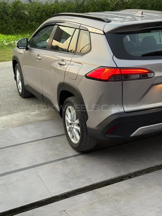 Toyota Corolla Cross 2024 for Sale in Lahore Toyota Corolla Cross 2024 for Sale in Lahore Image-6