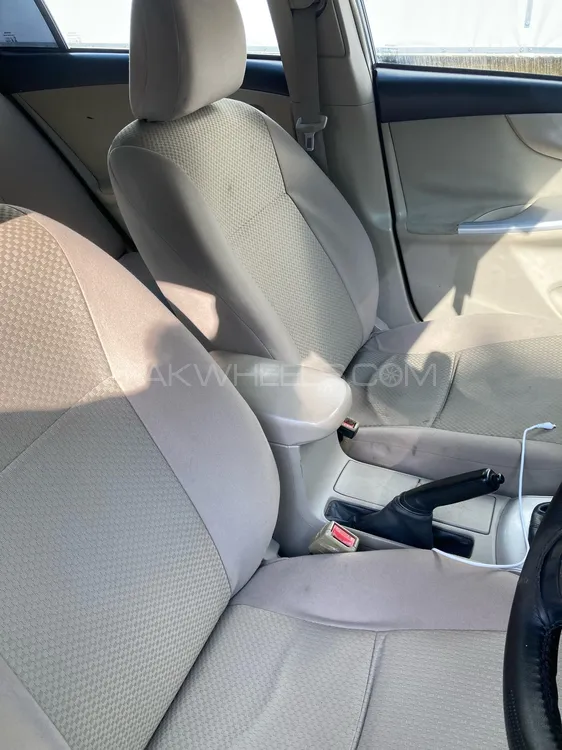 Toyota Corolla 2013 for Sale in Islamabad Image-1