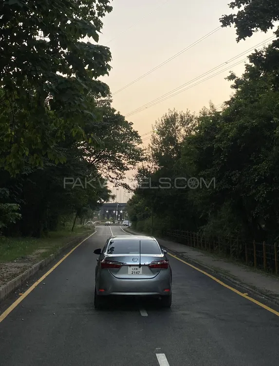 Toyota Corolla 2016 for Sale in Islamabad Image-1