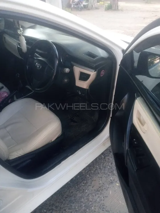 Toyota Corolla 2015 for Sale in Swabi Toyota Corolla 2015 for Sale in Swabi Image-6