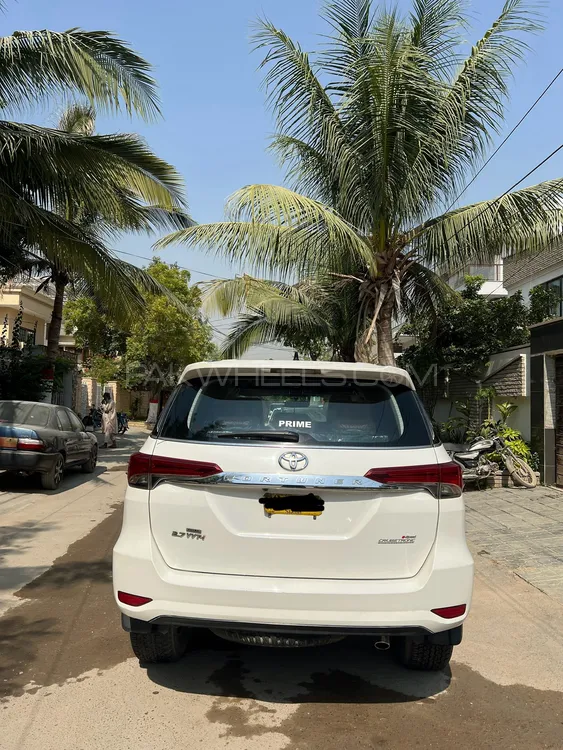 Toyota Fortuner 2017 for Sale in Karachi Toyota Fortuner 2017 for Sale in Karachi Image-4