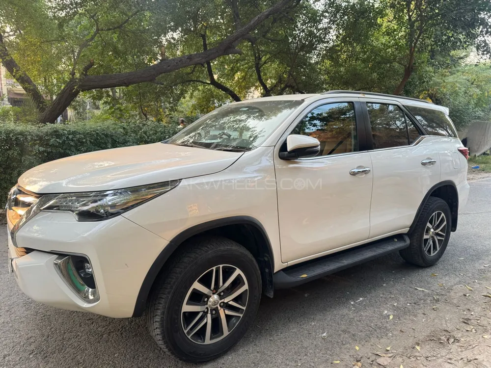 Toyota Fortuner 2021 for Sale in Lahore Toyota Fortuner 2021 for Sale in Lahore Image-2