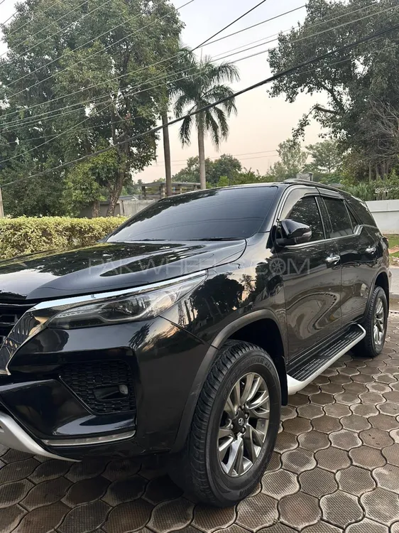 Toyota Fortuner 2021 for Sale in Sialkot Toyota Fortuner 2021 for Sale in Sialkot Image-4