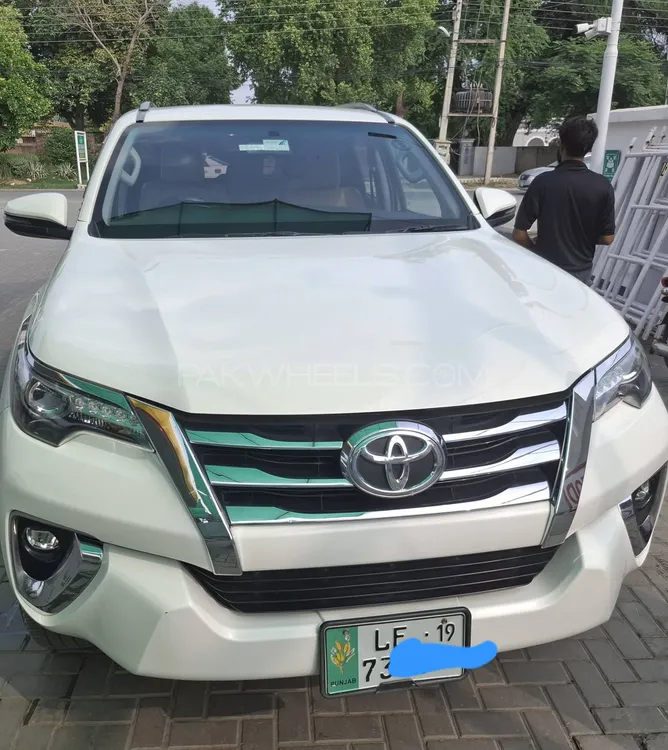 Toyota Fortuner 2019 for Sale in Sargodha Toyota Fortuner 2019 for Sale in Sargodha Image-1