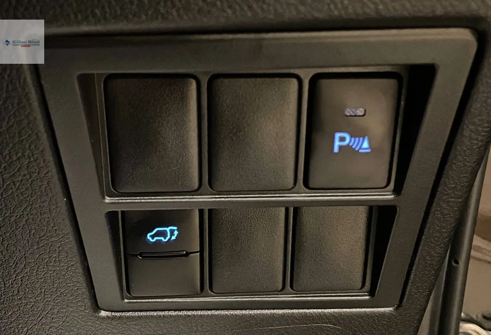 Toyota Fortuner 2023 for Sale in Karachi Toyota Fortuner 2023 for Sale in Karachi Image-18