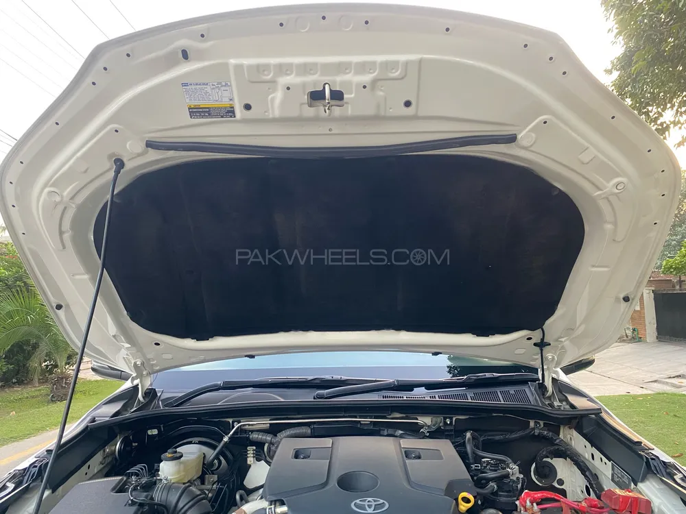 Toyota Fortuner 2023 for Sale in Lahore Toyota Fortuner 2023 for Sale in Lahore Image-13