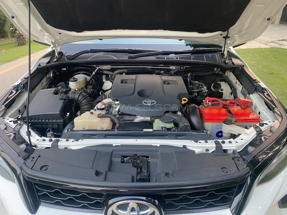 Toyota Fortuner 2023 for Sale in Lahore Toyota Fortuner 2023 for Sale in Lahore Image-12
