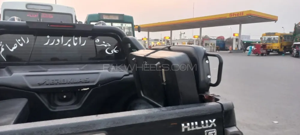 Toyota Hilux 2012 for Sale in Lahore Toyota Hilux 2012 for Sale in Lahore Image-5