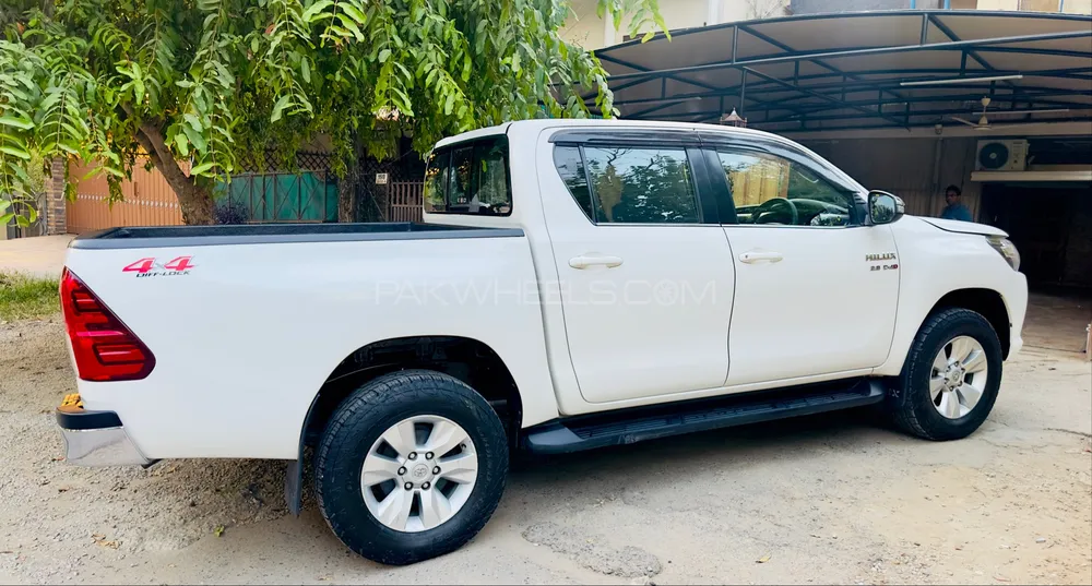 Toyota Hilux 2019 for Sale in Islamabad Toyota Hilux 2019 for Sale in Islamabad Image-3