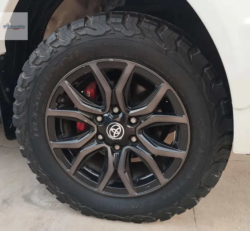 Toyota Hilux 2022 for Sale in Karachi Toyota Hilux 2022 for Sale in Karachi Image-19