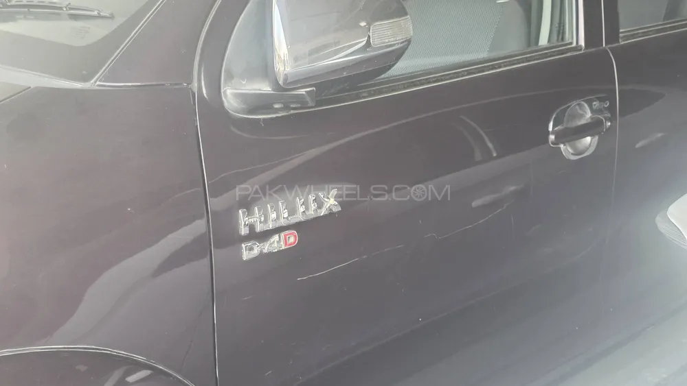 Toyota Hilux 2012 for Sale in Multan Toyota Hilux 2012 for Sale in Multan Image-2