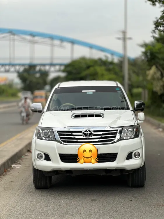 Toyota Hilux 2012 for Sale in Lahore Toyota Hilux 2012 for Sale in Lahore Image-15