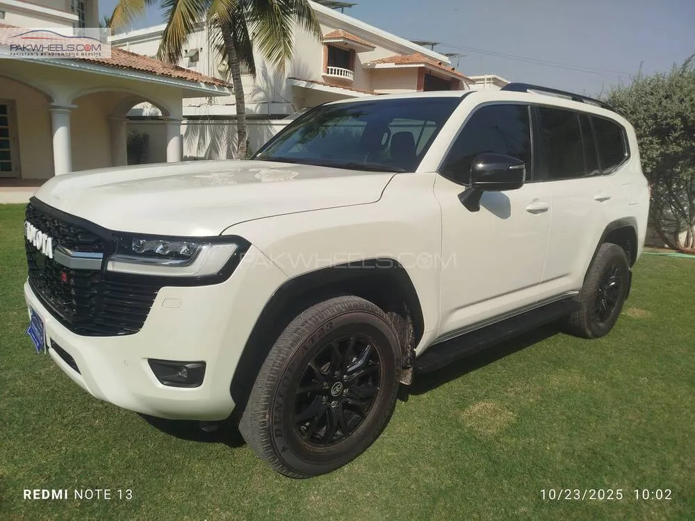Toyota Land Cruiser 2022 for Sale in Karachi Toyota Land Cruiser 2022 for Sale in Karachi Image-3