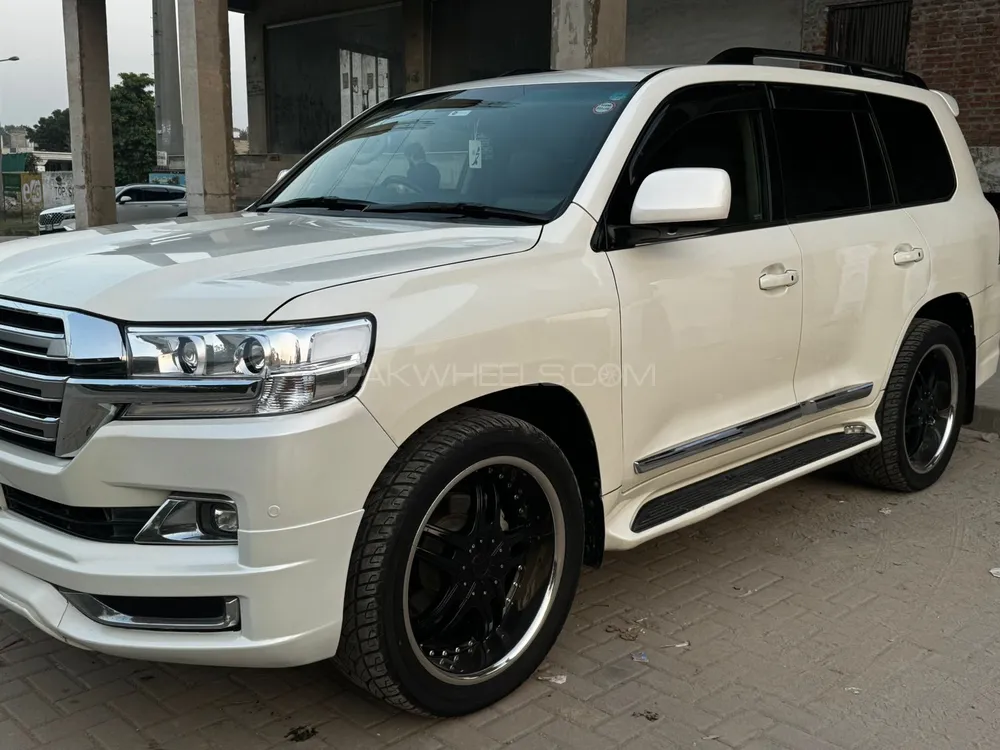 Toyota Land Cruiser 2008 for Sale in Faisalabad Toyota Land Cruiser 2008 for Sale in Faisalabad Image-3