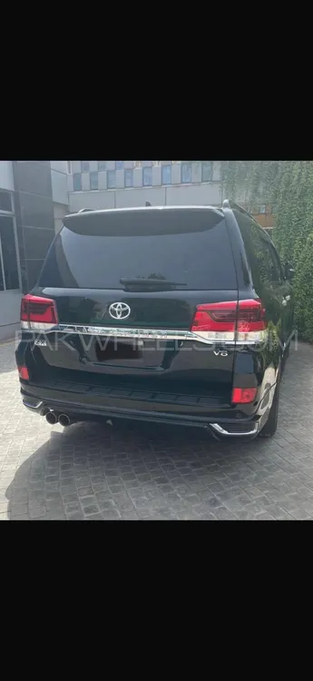 Toyota Land Cruiser 2016 for Sale in Rawalpindi Toyota Land Cruiser 2016 for Sale in Rawalpindi Image-3