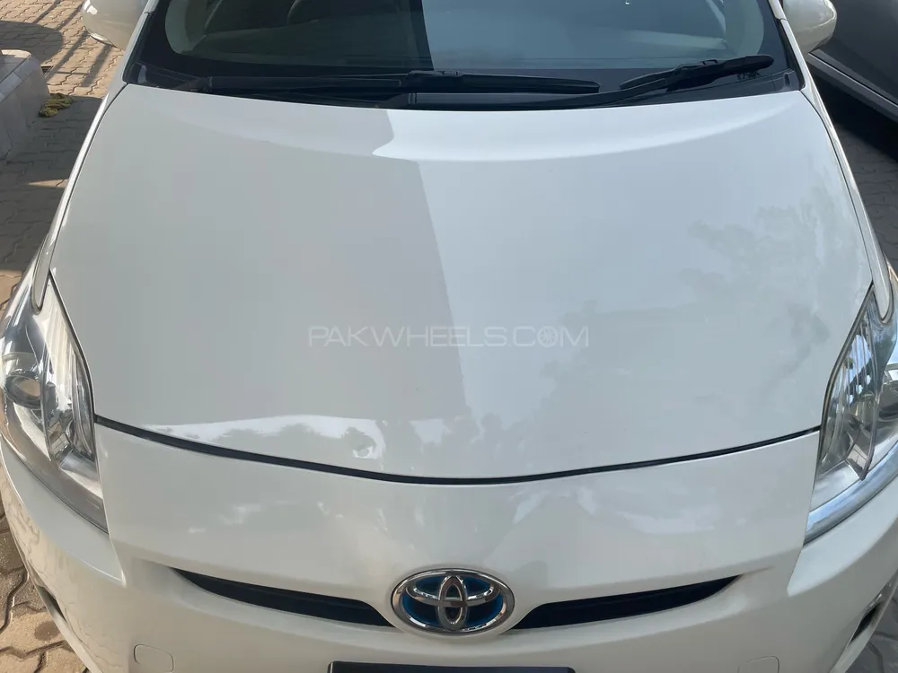 Toyota Prius 2011 for Sale in Lahore Toyota Prius 2011 for Sale in Lahore Image-2