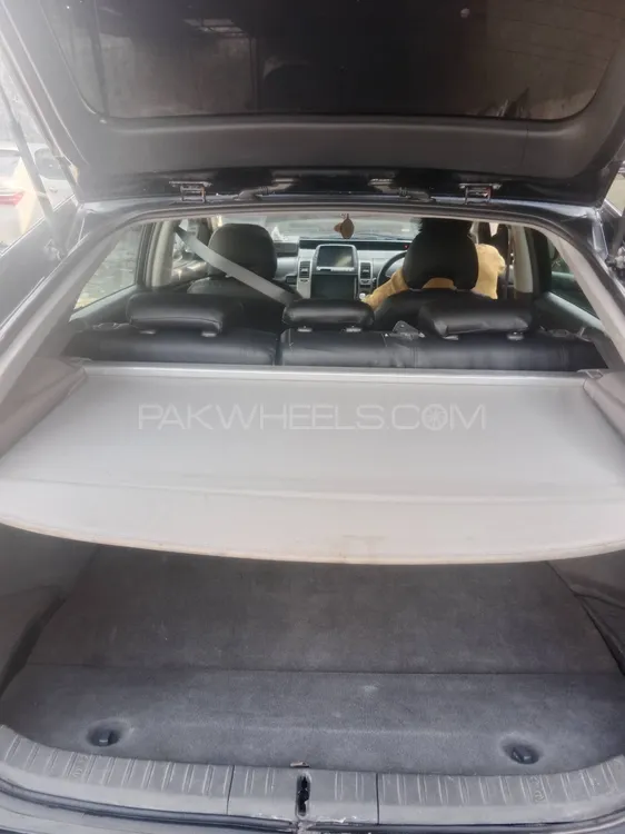 Toyota Prius 2008 for Sale in Lahore Toyota Prius 2008 for Sale in Lahore Image-11