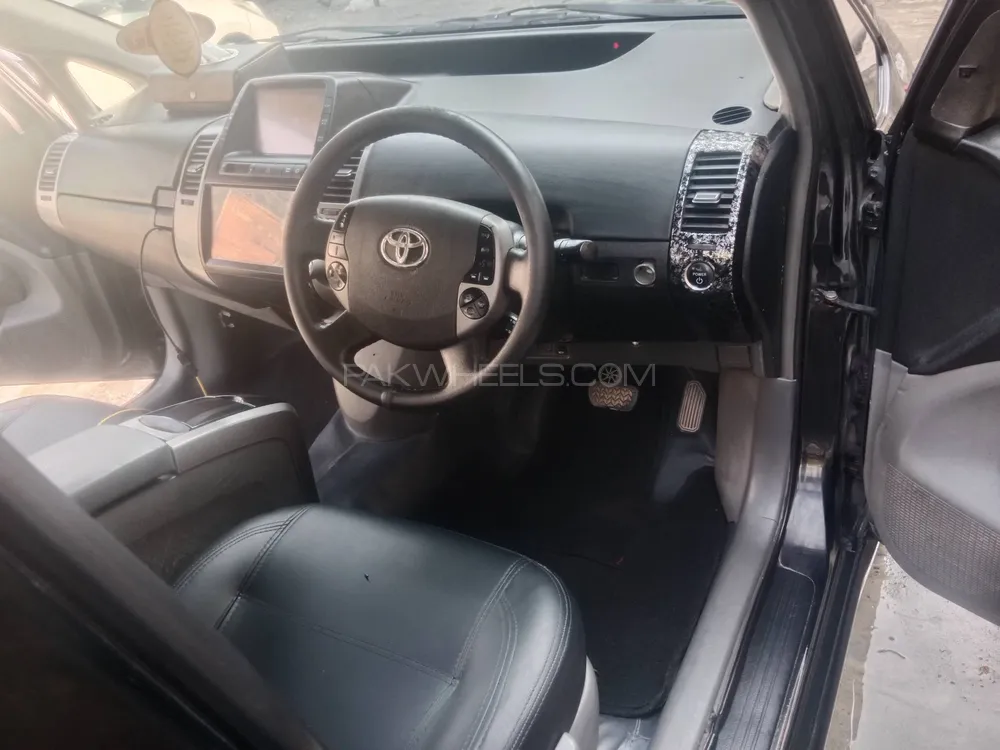 Toyota Prius 2008 for Sale in Lahore Toyota Prius 2008 for Sale in Lahore Image-16
