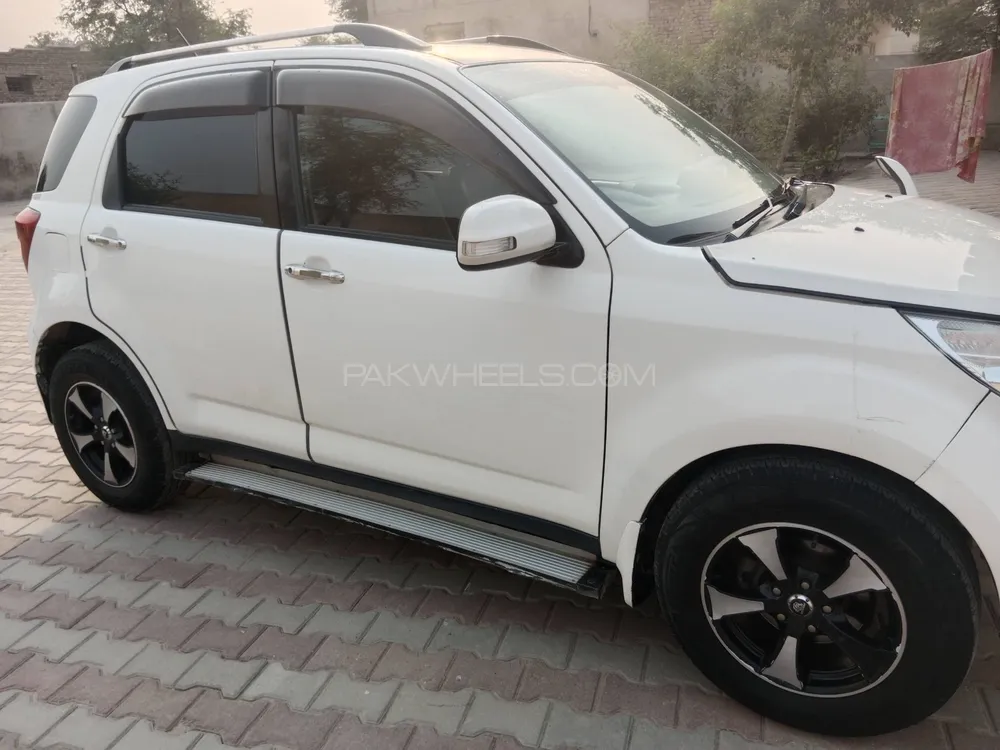 Toyota Rush 2013 for Sale in Multan Toyota Rush 2013 for Sale in Multan Image-4