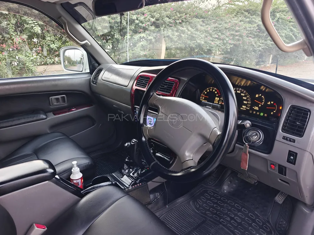 Toyota Surf 2000 for Sale in D.G.Khan Toyota Surf 2000 for Sale in D.G.Khan Image-4